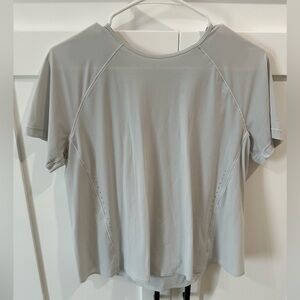 Lululemon Gray Women's Athletic Top Size Small